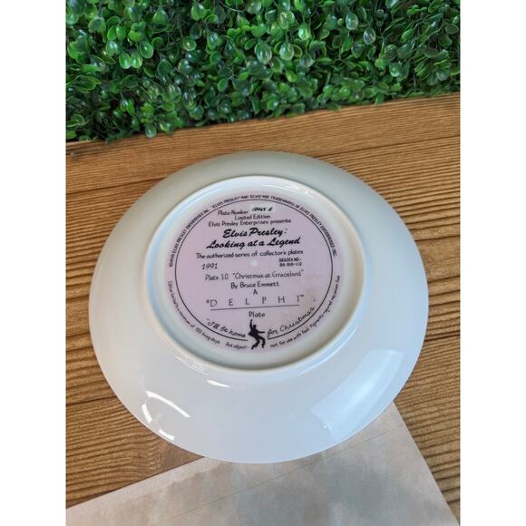 ELVIS PRESLEY PLATE CHRISTMAS AT GRACELAND  LIMITED EDITION - Picture 5 of 8